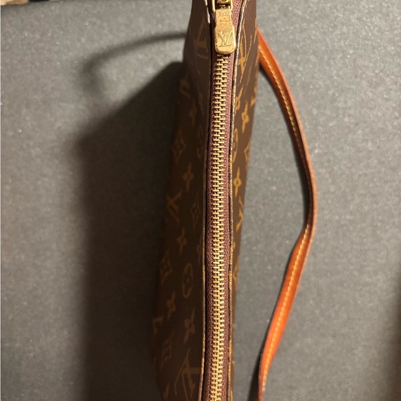 Louis Vuitton pochette accessoires NM - Picture 13 of 13